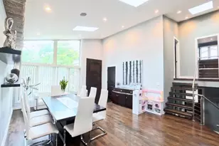 2519 Parkwood Ln, Des Plaines, IL 60018 - Photo 8