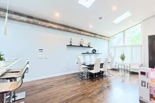 2519 Parkwood Ln, Des Plaines, IL 60018 - Photo 10