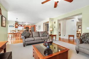 1196 Fawn Cir, Manteno, IL 60950 - Photo 6