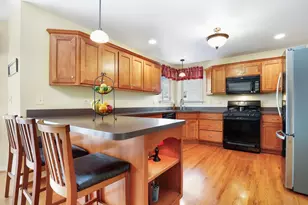 1196 Fawn Cir, Manteno, IL 60950 - Photo 8