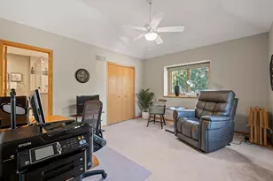 2260 Durand Dr, Downers Grove, IL 60515 - Photo 14