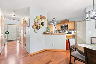 1209 Scott Ct, Dekalb, IL 60115 - Photo 4