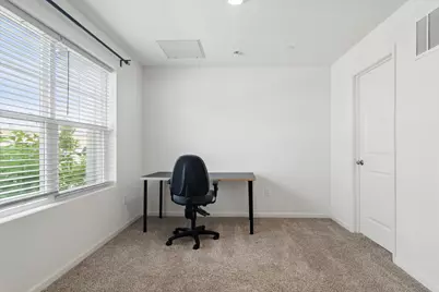 2237 Glacier Street, Mundelein, IL 60060 - Photo 2