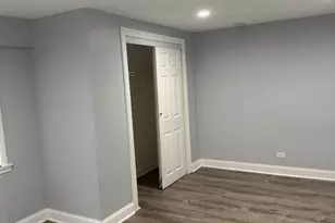 7800 W 98th Pl, Hickory Hills, IL 60457 - Photo 10
