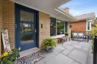 1005 S Brainard Avenue, La Grange, IL 60525 - Photo 2