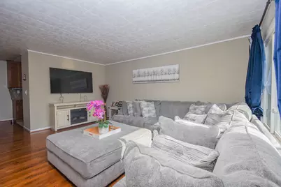 2605 W Vermont Avenue, Waukegan, IL 60087 - Photo 6