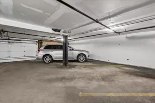 636 W Webster Ave, Chicago, IL 60614 - Photo 18