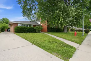 15342 Dobson Ave, South Holland, IL 60473 - Photo 2