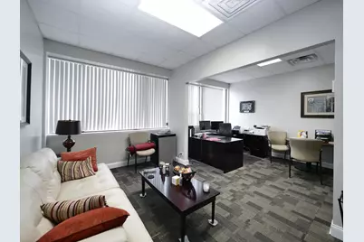 7300 N Cicero Avenue N, Lincolnwood, IL 60712 - Photo 34