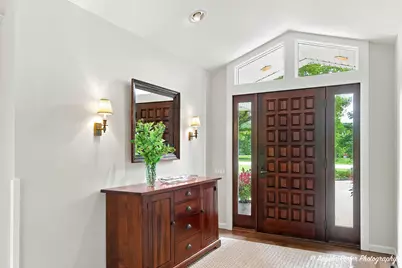 1110 Lake Shore Drive N, Barrington, IL 60010 - Photo 4