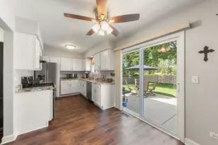 2713 Steamboat Cir, Plainfield, IL 60586 - Photo 8