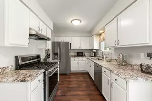 2713 Steamboat Cir, Plainfield, IL 60586 - Photo 6