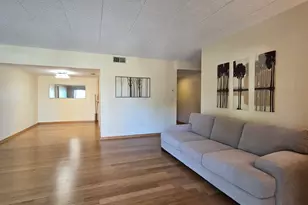 1365 Ashland Ave, Des Plaines, IL 60016 - Photo 16