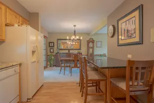 10524 S Michael Dr, Palos Hills, IL 60465 - Photo 10