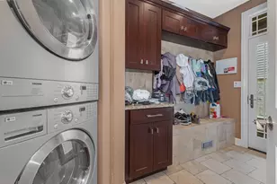 9340 S Clifton Park Ave, Evergreen Park, IL 60805 - Photo 20