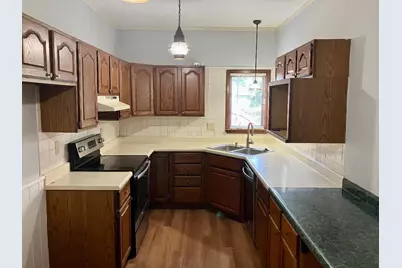 404 E McKenney Street, Dixon, IL 61021 - Photo 4