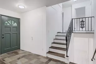 229 S Milton Ave, Glen Ellyn, IL 60137 - Photo 2