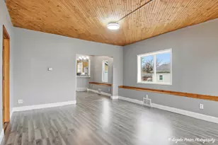 320 E Washington St, Round Lake Park, IL 60073 - Photo 10