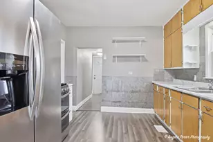 320 E Washington St, Round Lake Park, IL 60073 - Photo 12
