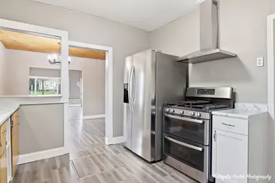 320 E Washington Street, Round Lake Park, IL 60073 - Photo 18