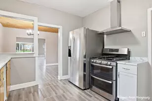 320 E Washington St, Round Lake Park, IL 60073 - Photo 18
