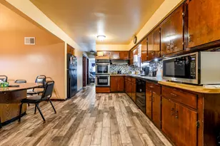 5728 S Parkside Ave, Chicago, IL 60638 - Photo 6