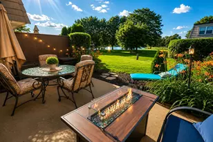 660 Versailles Circle, Elk Grove Village, IL 60007 - Photo 22