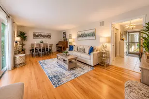 660 Versailles Circle, Elk Grove Village, IL 60007 - Photo 4