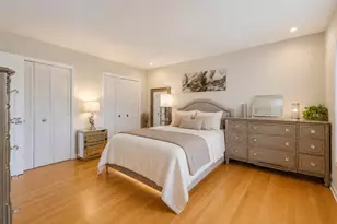 660 Versailles Circle, Elk Grove Village, IL 60007 - Photo 10