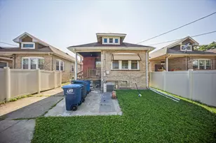 1637 S 10th Ave, Maywood, IL 60153 - Photo 22