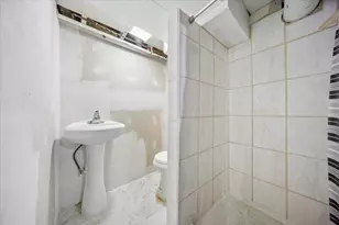 1637 S 10th Ave, Maywood, IL 60153 - Photo 20