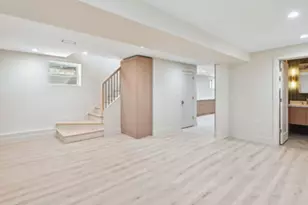 7930 S Kenwood Ave, Chicago, IL 60619 - Photo 16