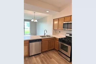 179 Polaris Drive, Lake in the Hills, IL 60156 - Photo 2