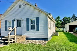 415 E 12th St, Streator, IL 61364 - Photo 1