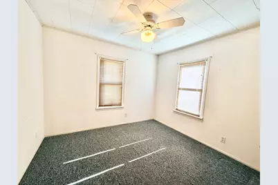 415 E 12th Street, Streator, IL 61364 - Photo 10