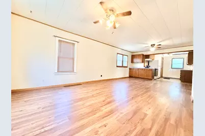 415 E 12th Street, Streator, IL 61364 - Photo 2