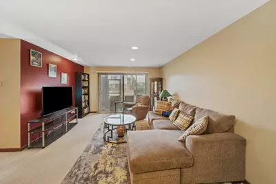 7215 Willow Way Lane #10A, Willowbrook, IL 60527 - Photo 4