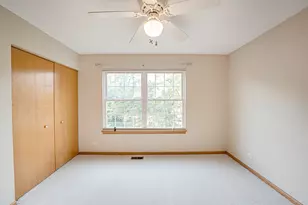 1411 Burnett Dr, Aurora, IL 60502 - Photo 20