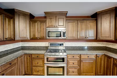 1411 Burnett Drive, Aurora, IL 60502 - Photo 8