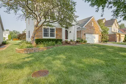 1411 Burnett Drive, Aurora, IL 60502 - Photo 2