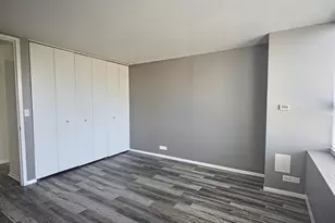 655 W Irving Park Rd, Chicago, IL 60613 - Photo 24
