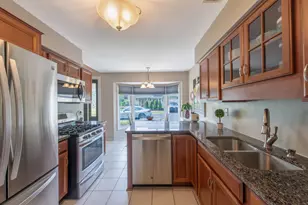 1900 Wisteria Ct, Naperville, IL 60565 - Photo 8