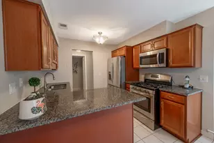 1900 Wisteria Ct, Naperville, IL 60565 - Photo 10
