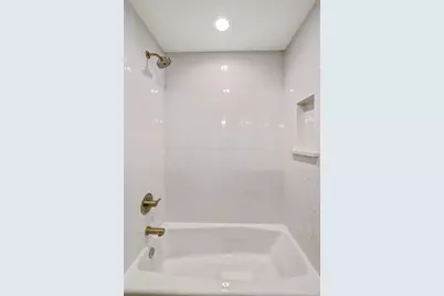 114 Harding Court, Glen Ellyn, IL 60137 - Photo 30