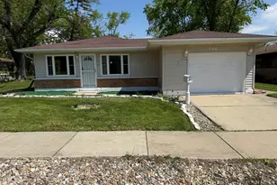 346 Waverly St, Park Forest, IL 60466 - Photo 1