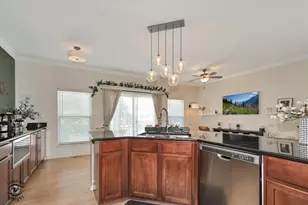 6127 Riverbend Pl, Lisle, IL 60532 - Photo 16