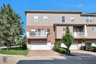 6127 Riverbend Pl, Lisle, IL 60532 - Photo 4