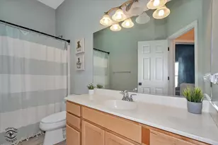 6127 Riverbend Pl, Lisle, IL 60532 - Photo 26
