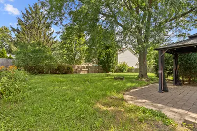616 Blue Spruce Lane, Mundelein, IL 60060 - Photo 26