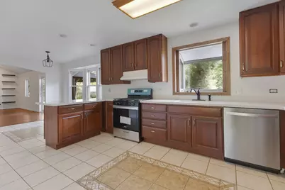 616 Blue Spruce Lane, Mundelein, IL 60060 - Photo 8